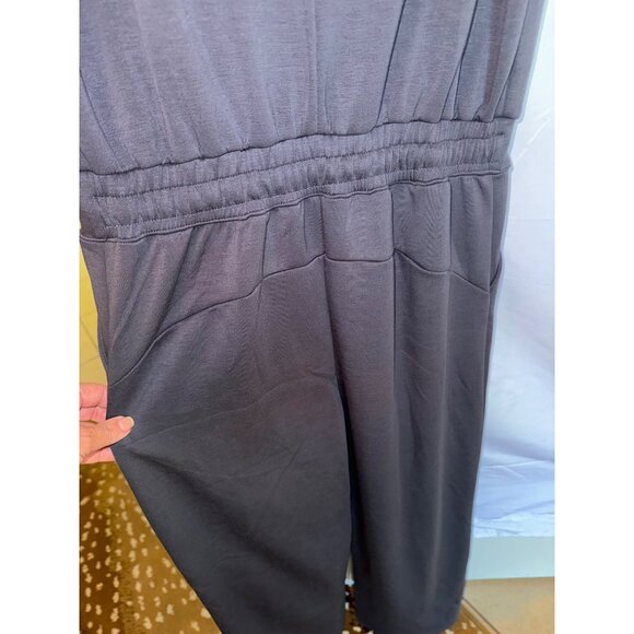 NWT Sarin Mathews Air Essentials Dark Gray Wide-Leg Jumpsuit Keyhole Back Casual - Picture 15 of 16